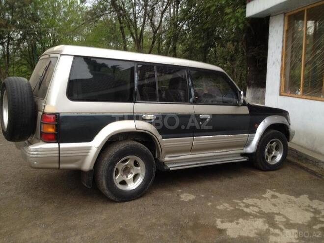 Mitsubishi Pajero 1992, 256,444 km - 0.2 l - Astara