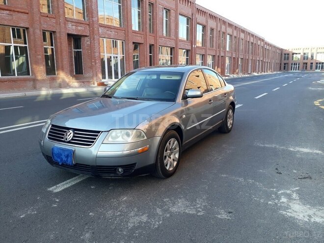Volkswagen Passat 2002, 221,443 km - 1.8 l - Gəncə