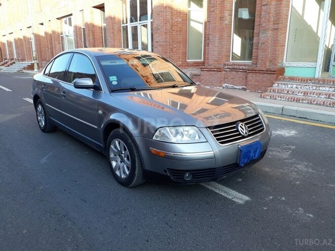 Volkswagen Passat 2002, 221,443 km - 1.8 l - Gəncə