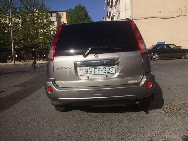 Nissan X-Trail 2004, 200,000 km - 2.0 l - Bakı