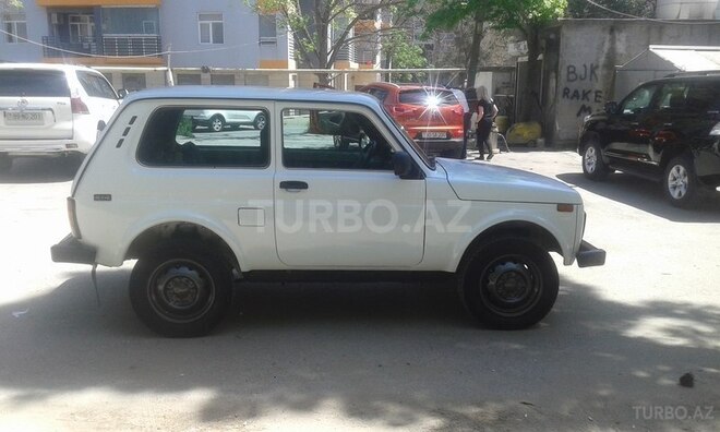LADA (VAZ) Niva 2001, 175,500 km - 1.7 l - Bakı