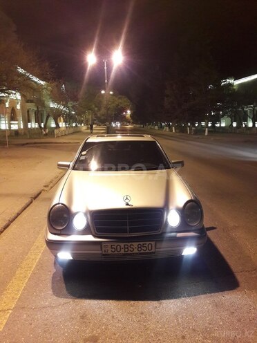 Mercedes E 230 1996, 407,000 km - 2.3 l - Sumqayıt