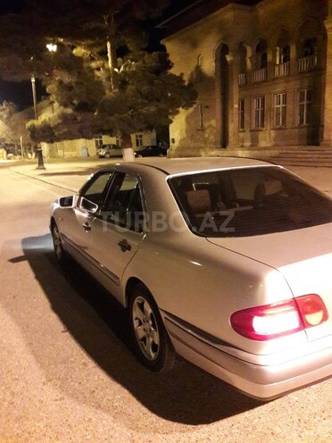 Mercedes E 230 1996, 407,000 km - 2.3 l - Sumqayıt