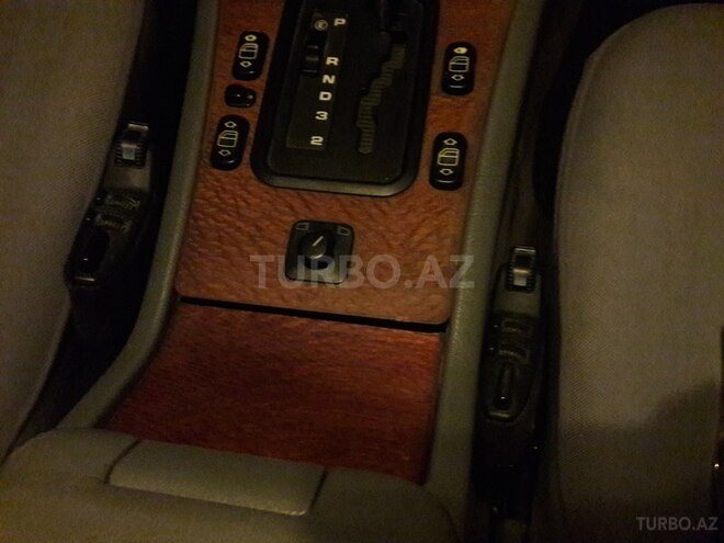 Mercedes E 230 1996, 407,000 km - 2.3 l - Sumqayıt