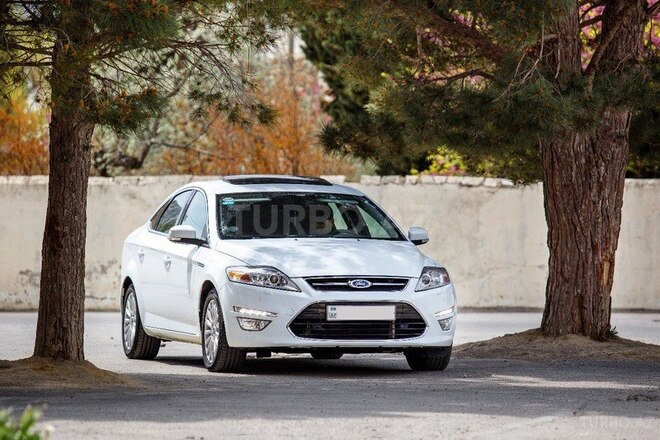 Ford Mondeo 2013, 136,000 km - 2.3 l - Bakı