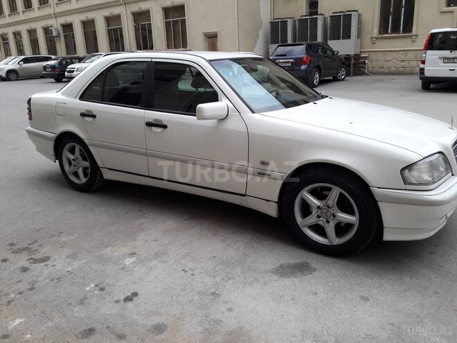 Mercedes C 200 1998, 278,568 km - 2.0 l - Bakı