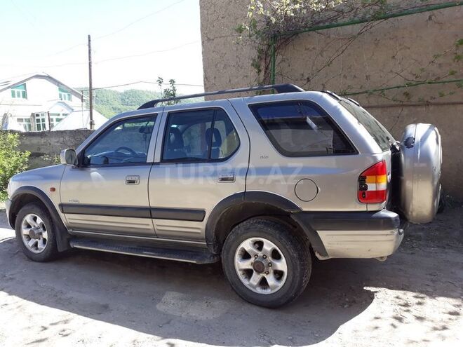 Opel Frontera 1998, 150,000 km - 2.2 l - Qusar