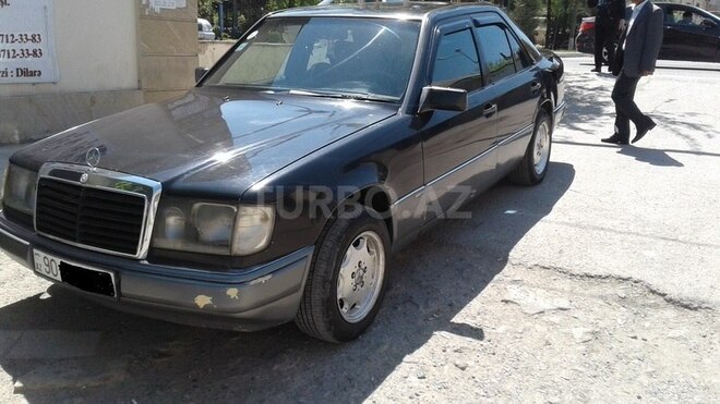 Mercedes E 250 1993, 250,000 km - 2.5 л - Bakı