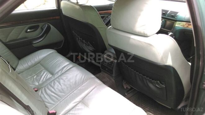 BMW 528 2000, 230,000 km - 2.8 l - Bakı