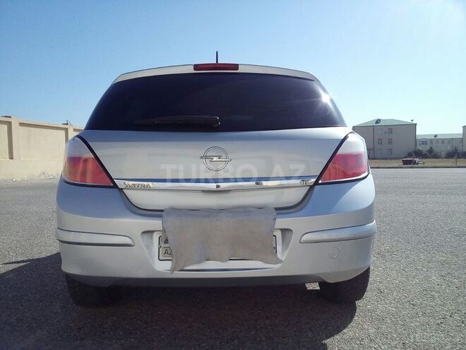 Opel Astra 2005, 200,000 km - 1.8 л - Bakı