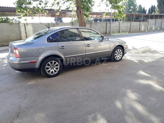 Volkswagen Passat 2002, 221,443 km - 1.8 l - Gəncə