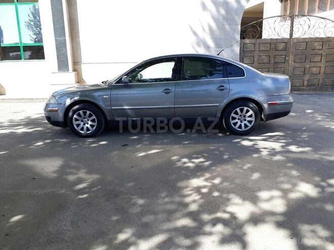 Volkswagen Passat 2002, 221,443 km - 1.8 l - Gəncə