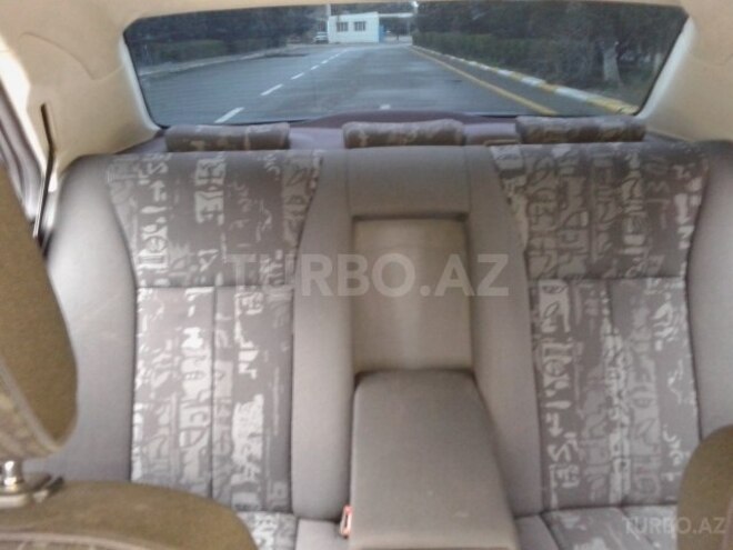 Mercedes E 240 1998, 286,000 km - 2.6 l - Sumqayıt