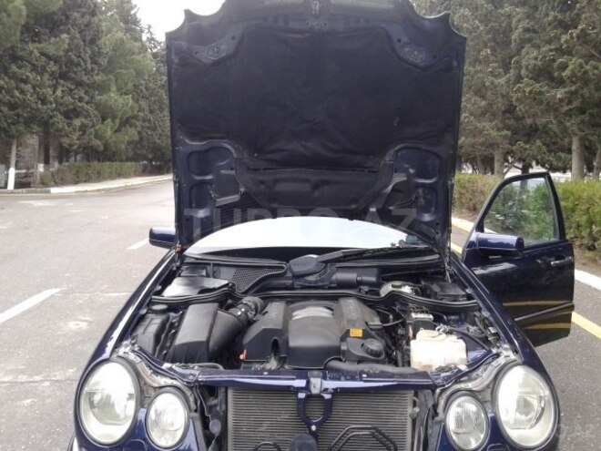 Mercedes E 240 1998, 286,000 km - 2.6 l - Sumqayıt