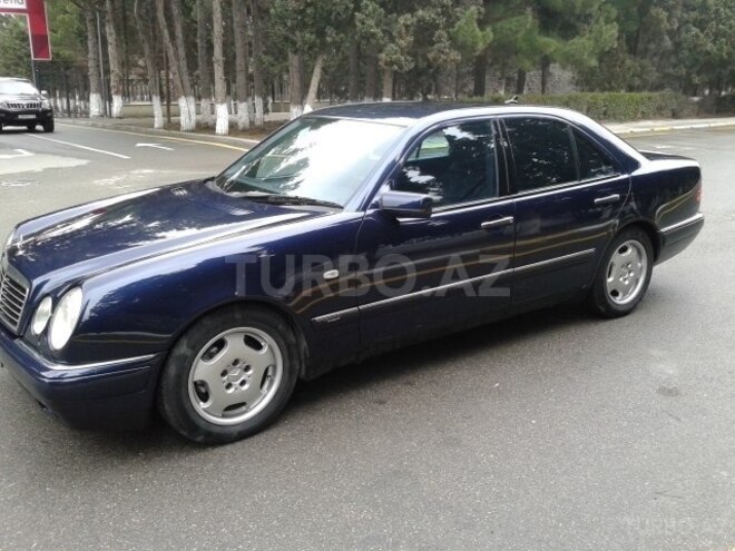 Mercedes E 240 1998, 286,000 km - 2.6 l - Sumqayıt