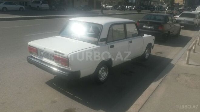 LADA (VAZ) 2107 1981, 372,000 km - 1.3 l - Bakı