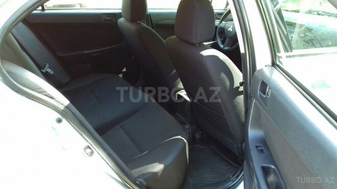 Mitsubishi Lancer 2009, 200,000 km - 2.0 l - Bakı