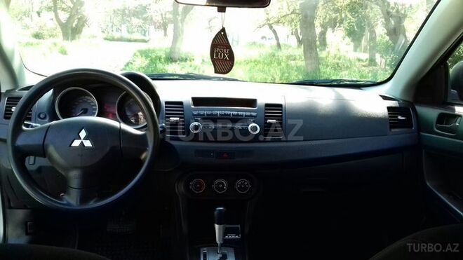 Mitsubishi Lancer 2009, 200,000 km - 2.0 l - Bakı