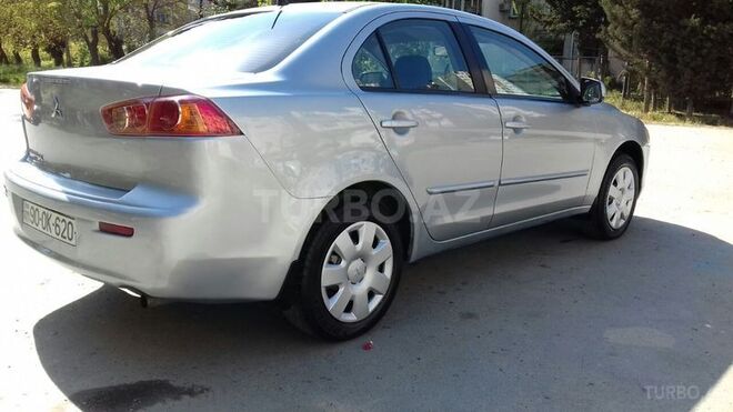 Mitsubishi Lancer 2009, 200,000 km - 2.0 l - Bakı
