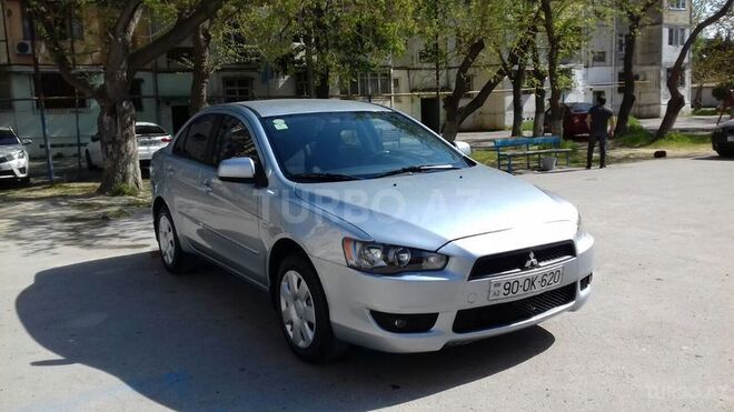 Mitsubishi Lancer 2009, 200,000 km - 2.0 l - Bakı