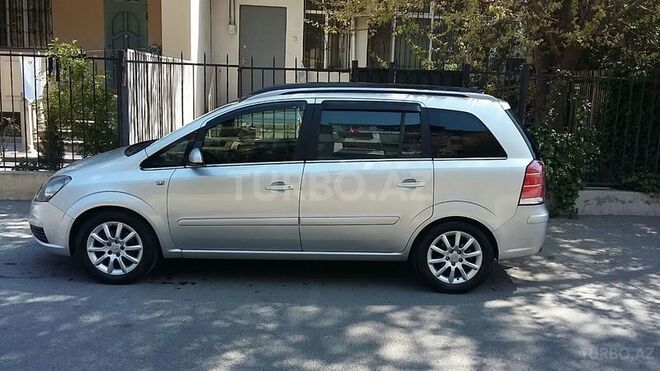Opel Zafira 2006, 266,000 km - 1.8 l - Bakı
