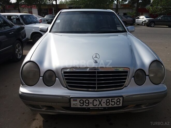 Mercedes E 220 2000, 280,000 km - 2.2 l - Beyləqan