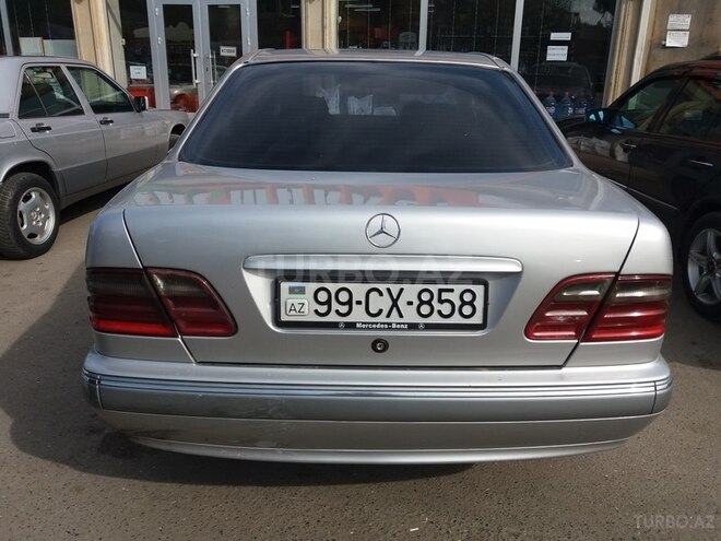 Mercedes E 220 2000, 280,000 km - 2.2 l - Beyləqan