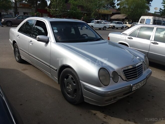 Mercedes E 220 2000, 280,000 km - 2.2 l - Beyləqan