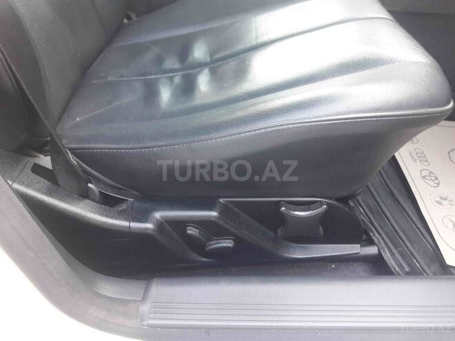 Mercedes E 220 2001, 290,000 km - 2.2 l - Ucar