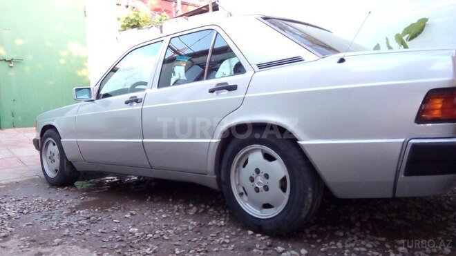 Mercedes 190 1991, 317,256 km - 2.0 л - Bakı