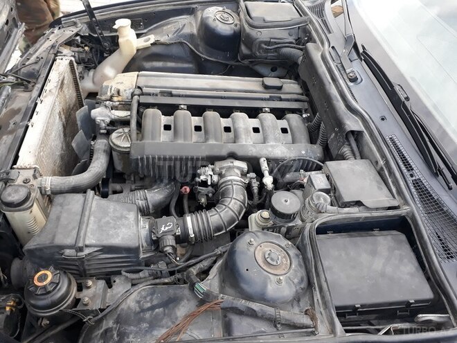 BMW 520 1994, 210,000 km - 2.0 l - Gəncə