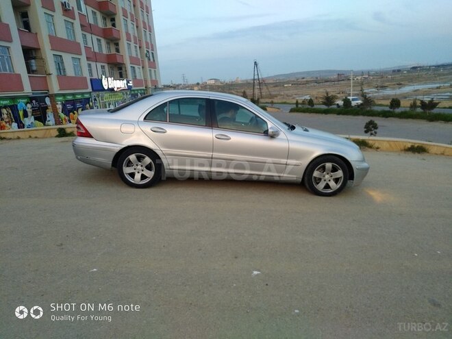 Mercedes C 200 2001, 273,000 km - 2.0 l - Bakı