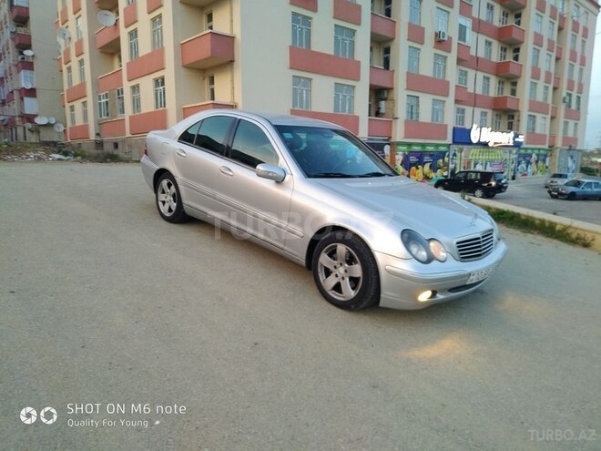 Mercedes C 200 2001, 273,000 km - 2.0 l - Bakı
