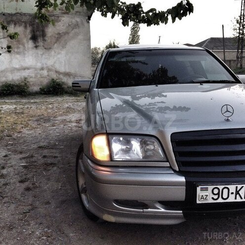Mercedes A 180 1999, 30,000 km - 1.8 l - Quba