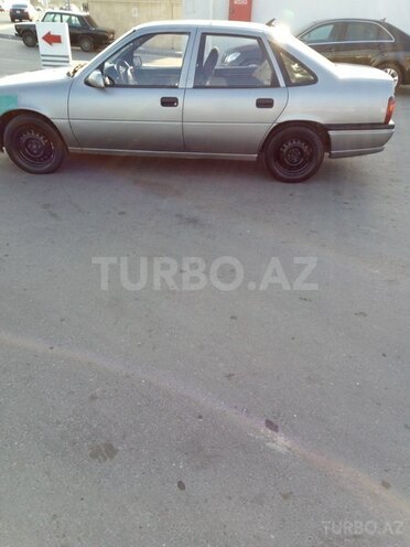 Opel Vectra 1995, 350,000 km - 2.0 l - Bakı