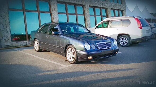 Mercedes E 220 2000, 397,800 km - 2.2 l - Bakı