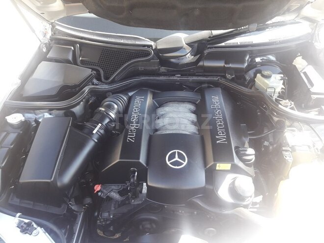Mercedes E 240 1999, 282,600 km - 2.4 l - Gəncə