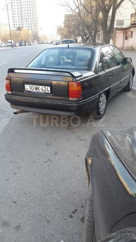 Opel Omega 1990, 554,000 km - 2.0 l - Bakı