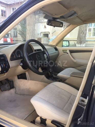 Mercedes C 230 1999, 245,000 km - 2.3 l - Sumqayıt