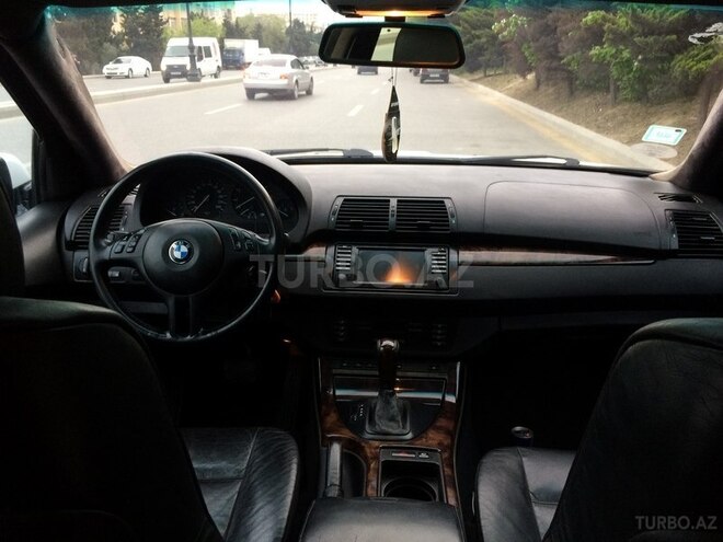 BMW X5 2001, 286,500 km - 4.4 л - Bakı