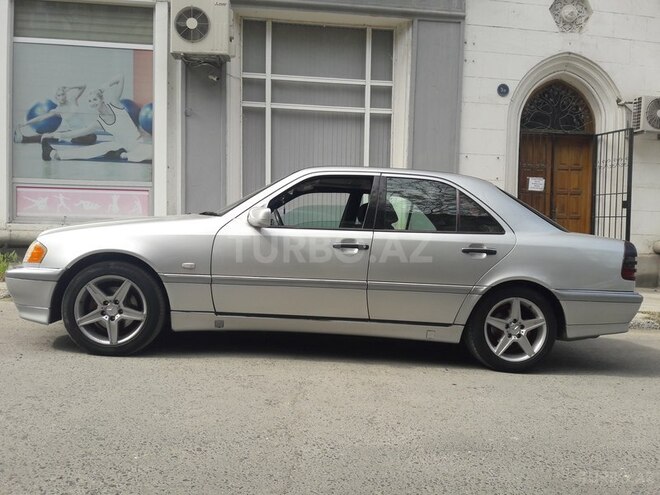 Mercedes C 220 1998, 440,000 km - 2.2 l - Bakı