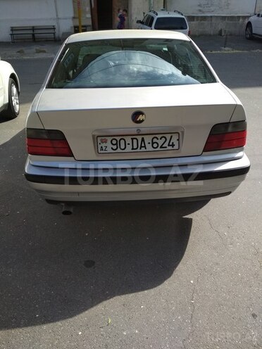 BMW 320 1993, 354,257 km - 2.0 l - Bakı
