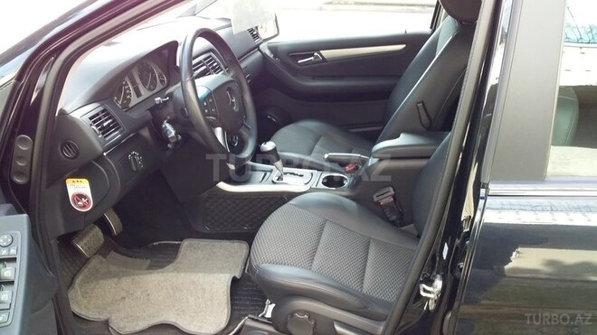 Mercedes B 180 2010, 69,000 km - 1.7 l - Bakı