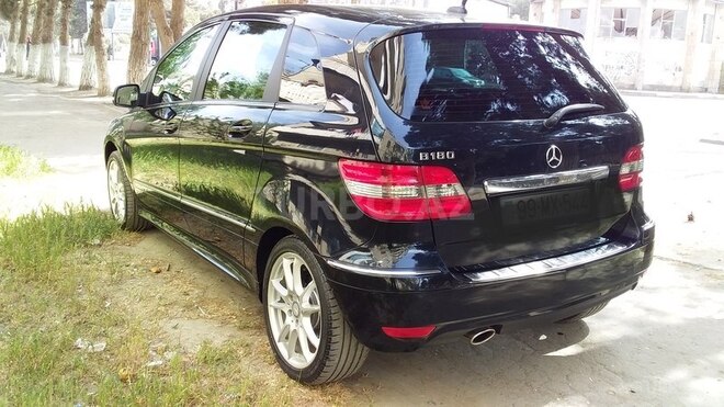 Mercedes B 180 2010, 69,000 km - 1.7 l - Bakı