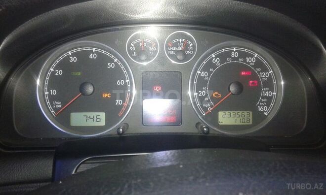 Volkswagen Passat 2001, 233,000 km - 1.8 l - Şəki
