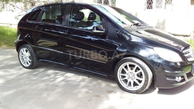 Mercedes B 180 2010, 69,000 km - 1.7 l - Bakı
