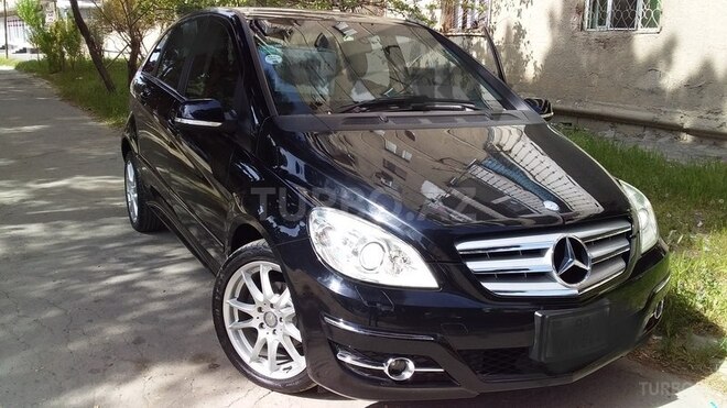 Mercedes B 180 2010, 69,000 km - 1.7 l - Bakı