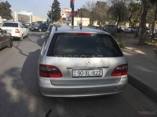 Mercedes E 220 2003, 340,000 km - 2.2 l - Bakı