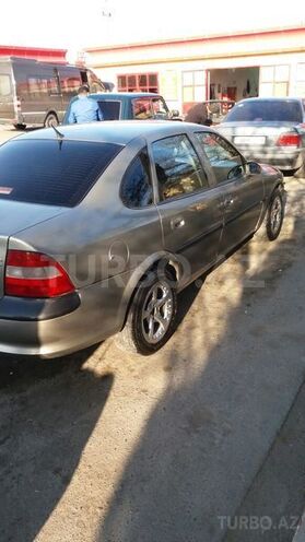 Opel Vectra 1997, 285,000 km - 1.8 l - Bakı