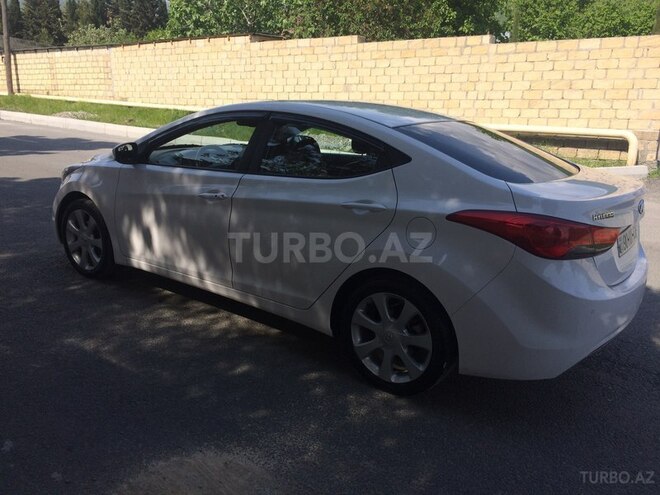 Hyundai Elantra 2012, 86,000 km - 1.8 l - Şəki